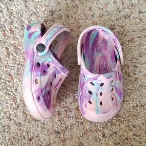 Toddler girl 5/6 knock off crocs Lily & Dan